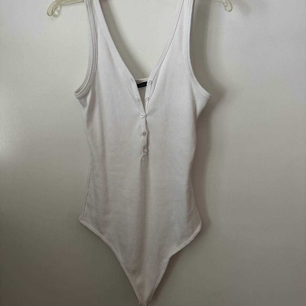 Abercrombie & Fitch White V-Neck Bodysuit large